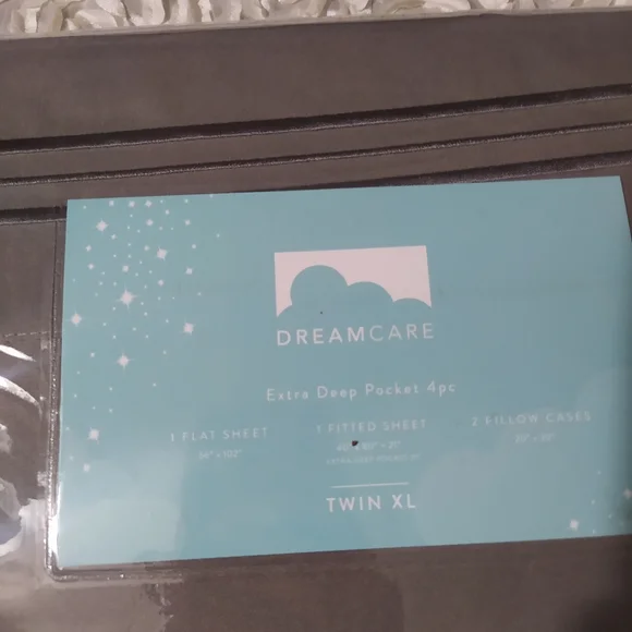 New XL twin sheets set. - Picture 11 of 12